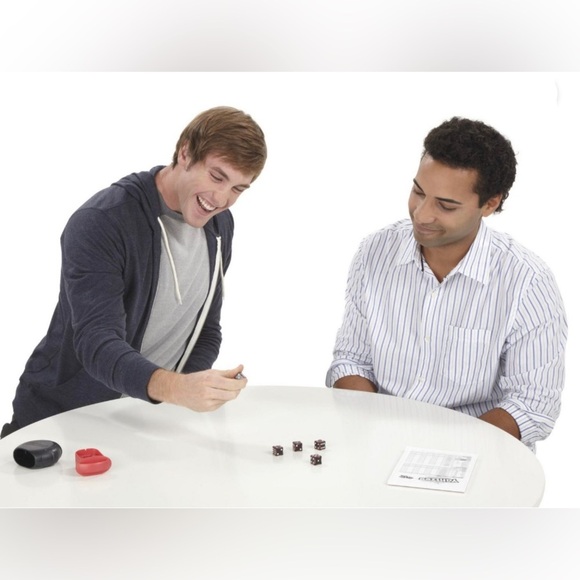 Sealed And Unopened Yahtzee Classic, Ages 8 and up - Picture 4 of 8